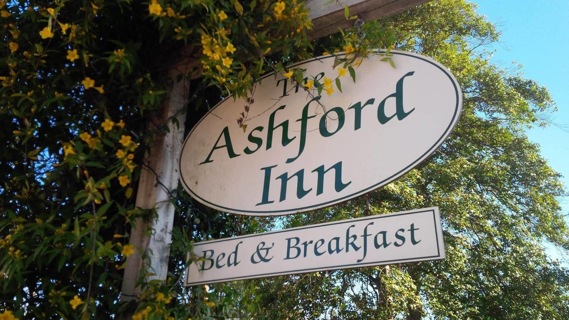 The Ashford Inn Clinton Exterior foto