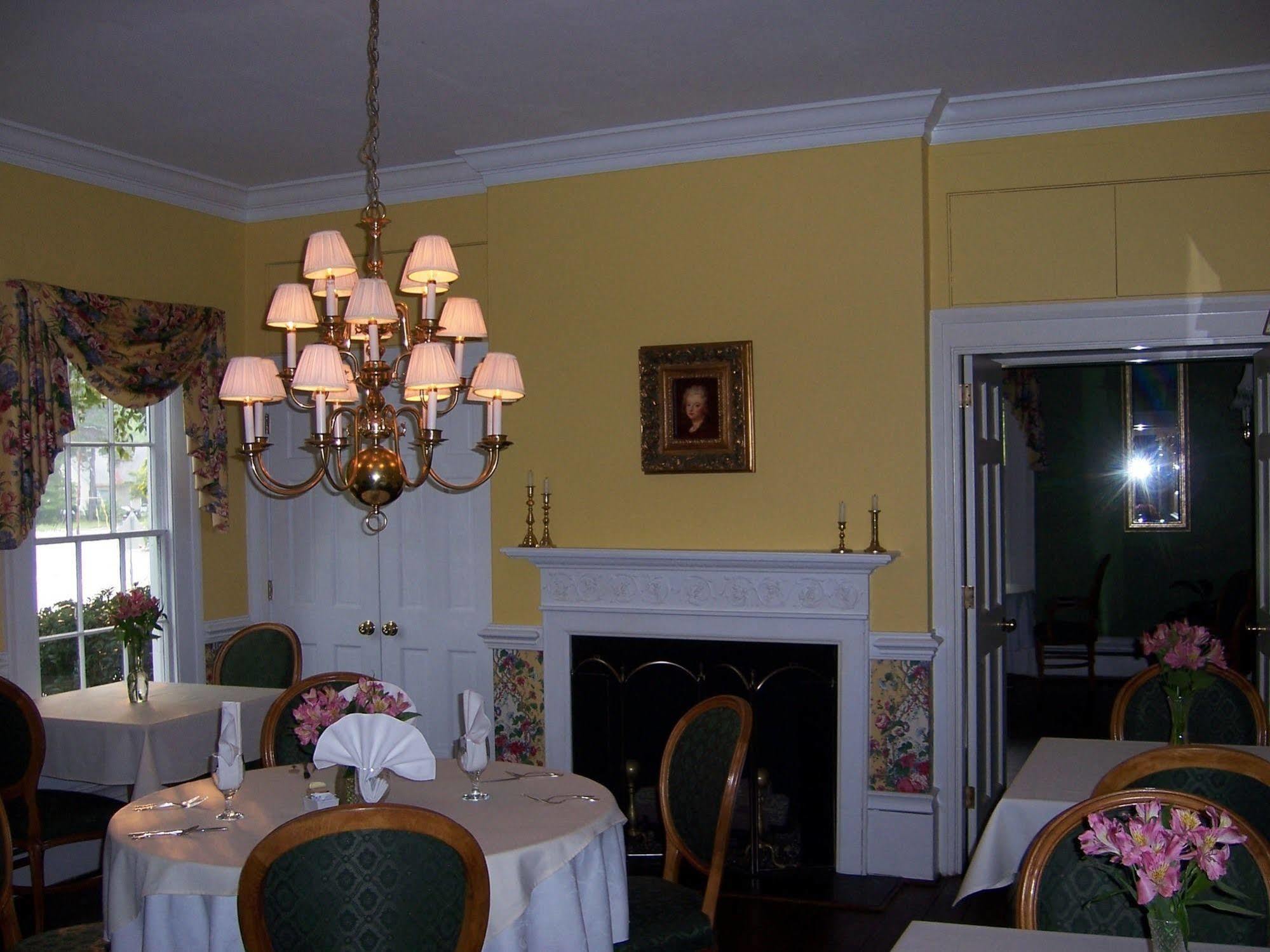 The Ashford Inn Clinton Restaurante foto